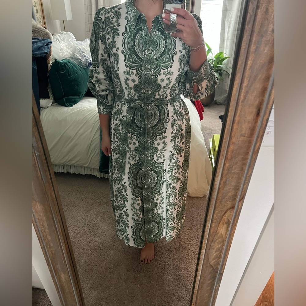 Anthropologie Green and White Long Sleeve Dress